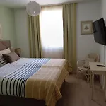 Πανσιόν Klaudija 4*