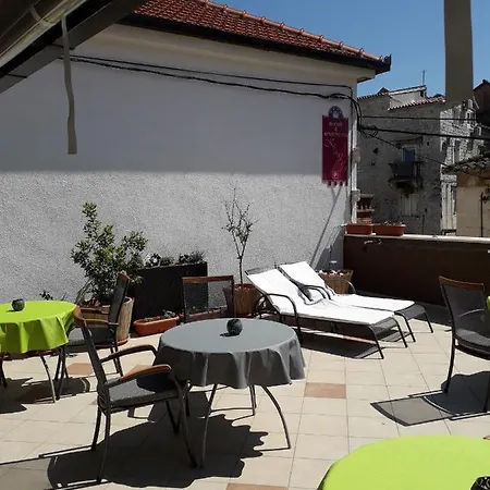 ゲストハウス Klaudija 4*