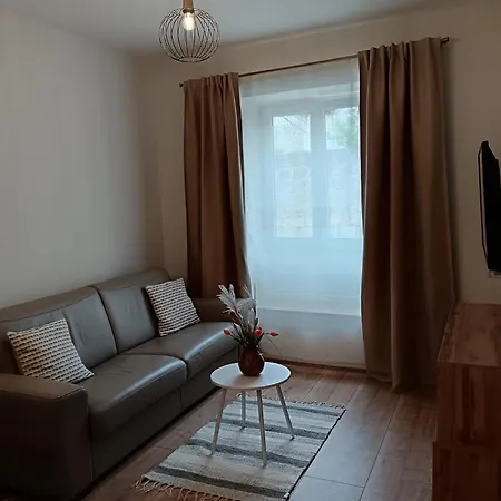 Πανσιόν Klaudija 4*