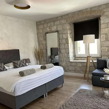 Klaudija 4* Trogir