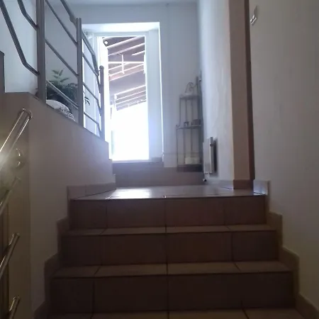 Klaudija 4* トロギール